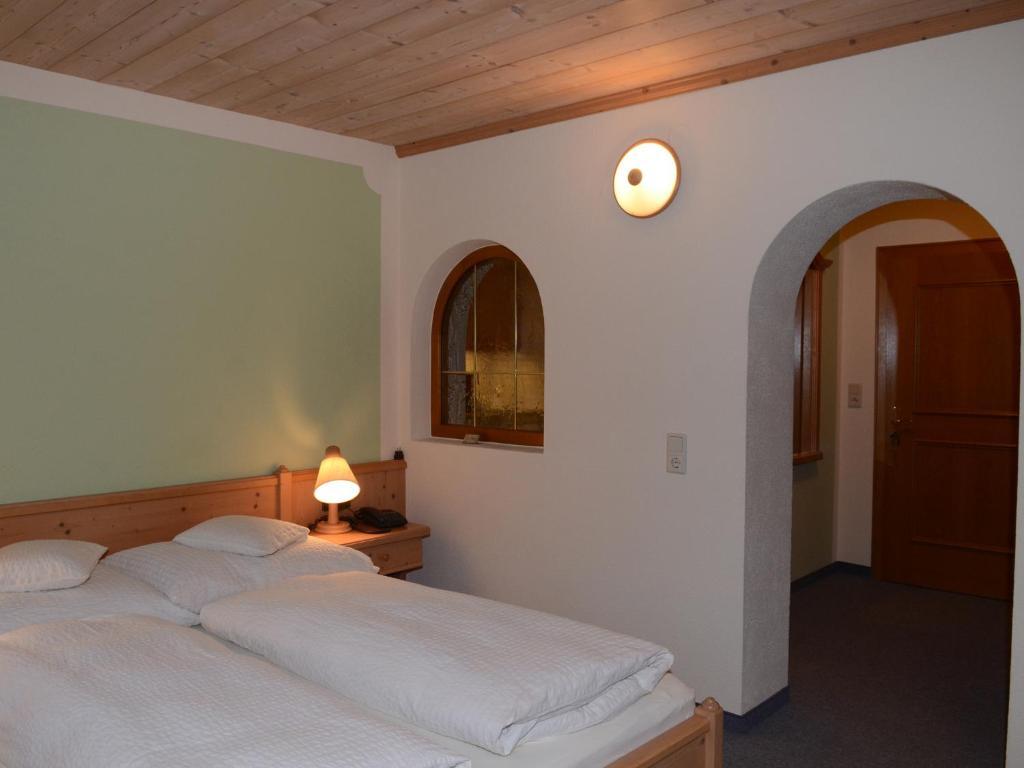 Апартаменты Adlerhof Лойташ Номер фото